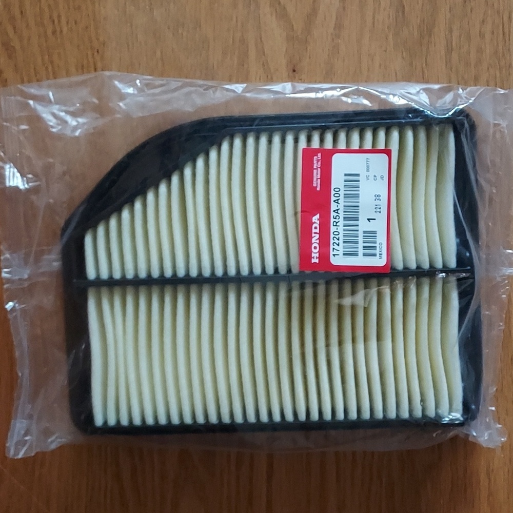 Honda 2014 CRV engine airfilter part #17220-R5A-A00